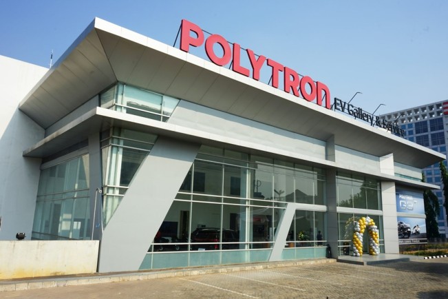Showroom kendaraan listrik Polytron. [Ist]
